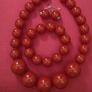 Elegant Red Bead Necklace and Earring Set